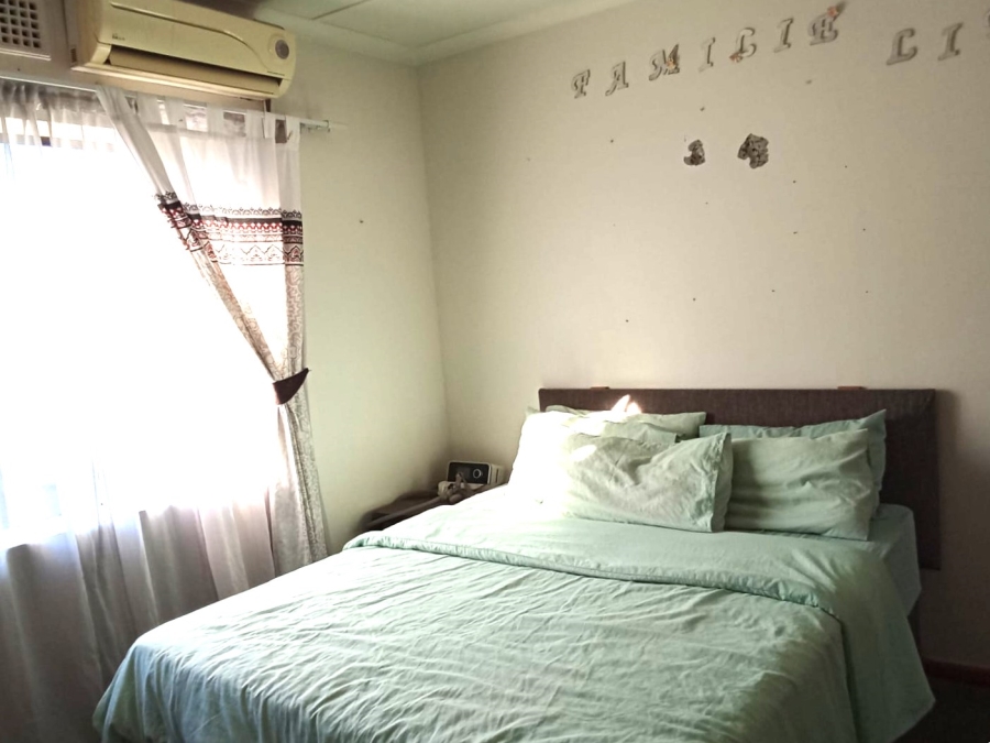 4 Bedroom Property for Sale in Bothasig Western Cape